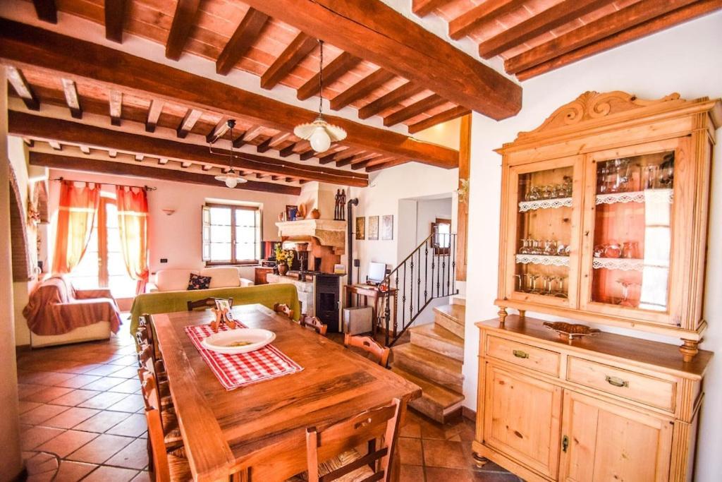 Agriturismo Podere Biancospino Piscina Privata Chianciano Terme Buitenkant foto